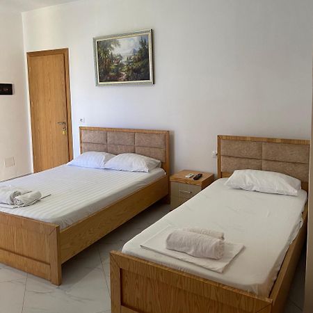 Olympia Guesthouse Ксамил Екстериор снимка