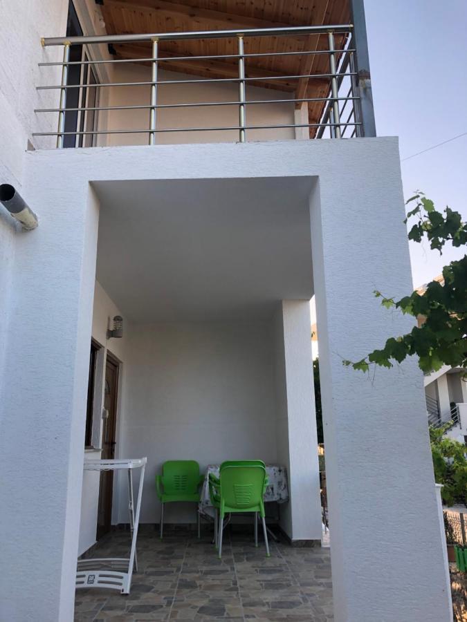 Olympia Guesthouse Ксамил Екстериор снимка